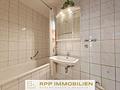 Helle 3,5-Zimmerwohnung mit sonniger West-Loggia und vielseitigem Potenzial – ideal für Familien - Badezimmer