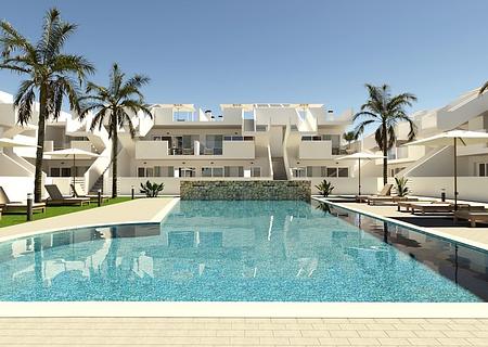 Obergeschoss-Wohnungen mit 2 Schlafzimmern, 2 Bädern, Dachterrasse, Kfz-Stellplatz und Gemeinschaftspool im El Alba Mediterranean Resort