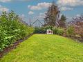 Solln: Baujahr 2023: Moderne Doppelhaushälfte mit schönem Westgarten und Carport - Garten