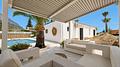 Modernisierte Villa mit Meerblick, 2 Schlafzimmern und Privatpool