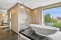Maximale Flexibilität auf über 430 m²: High-End-Villa mit Lift, Büro, Heimkino und Spa-Oase - Stilvolles Designkonzept