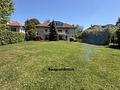 Für Investor, Bestlage Schloßberg-Stephanskirchen, über den Dächern von Rosenheim, MFH+Baugrundstück - Blick zum Mehrfamilienhaus
