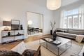 Eleganz und Charme: Soeben stilvoll modernisierte Altbauwohnung mit Balkon - Weitläufiger Livingbereich