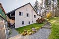 Wohnen mit Charakter: Maisonette-Wohnung in ausgebauter Scheune am Waldrand mit Sonnenterrasse - Außenansicht