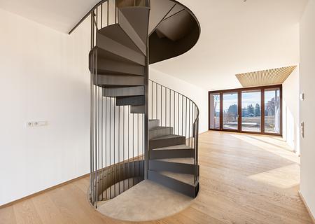 Neubau: Eckhaus mit Liegeinsel im privaten Garten und Seeblick - Zeitlos elegante Architektur