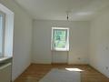 Bengel - Gemeinde zwischen Eifel und Mosel - modernisiertes RMHs in Randlage,auch als Ferienimmo. geeignet - SB15-1 Schlafzimmer 1