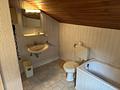 Sanierter Fachwerktraum mit Einliegerwohnung und großem Garten in Schwalmtal - 16 OG Bad mit Badewanne