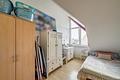 Sonnige, vermietete 3-Zimmer-Dachgeschosswohnung sucht neuen Eigentümer! - Schlafzimmer