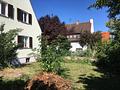 Ausgedehntes Grundstück in Augsburg-Lechhausen mit Altbestand und vielen Optionen - vor dem Haus