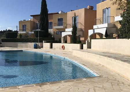 Reihenhaus -  sofort bezugsfertig
3 Schlafzimmer - Gemeinschaftspool - Prodromi Gardens (1)
