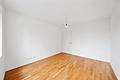 ++ Wohnen und Leben am Henninger Turm! 3-Zimmer-Wohnung mit Loggia und Balkon ++ - Schlafzimmer 