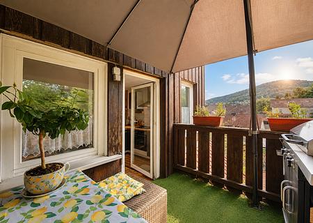 Attraktive Kapitalanlage: Vermietete Maisonette-Wohnung mit Balkon in saniertem Wohnhaus - Balkon