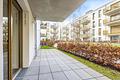 Sofort einziehen - mitten im Grünen: Phantastische 3,5-Zimmer-Gartenwohnung mit Lechblick - große Terrasse zum Innenhof