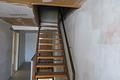 Sanierungsbedürftiges Wohn-/Gewerbeobjekt in zentraler Lage - sofort frei ! - Treppe in Dachboden
