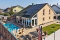Exklusives Traumhaus mit Außenpool, Whirlpool, Kamin und wunderschönem Gartenparadies - Hausansicht
