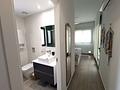 Moderne Erdgeschoss-Wohnung mit 3 Schlafzimmern, 2 Bädern, privatem Garten und Gemeinschaftspool