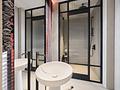 Außergewöhnliches Design-Penthouse mit großer Dachterrasse - Whirlpool  & bis zu 3 TG-Plätzen - Modernes Duschbad mit Designwaschbecken