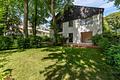 Frisch sanierte 5-Zimmer-Gartenwohnung in der Menterschwaige - Weitläufiger ca. 400 m² großer Privatgarten