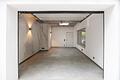 Top-Villenlage Herzogpark: Stylisches Design-Domizil mit Sauna, Whirlpool und Highend-Haustechnik - Garage mit Panoramafenster 