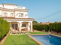 Mallorca Moderne neuwertige Doppelhaushälfte mit Pool in Badia Blava zu verkaufen