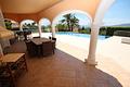 Erstklassige Villa mit Infinity-Pool, Barbecue, Spielplatz, Doppelgarage, Keller, Garten, Balkon, Terrasse, viele Details, auf der Südseite von Montgó