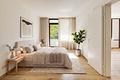 Gepflegte, gut geschnittene 2-Zimmer-Wohnung mit Balkon und perfekter Infrastruktur - Schlafzimmer mit Zugang zur Loggia (visualisiert)