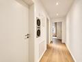 Prinz-Ludwigs-Höhe: Exklusives Penthouse mit Dachterrasse, Sauna & Gästeapartment - Souterrainappartement -Flur