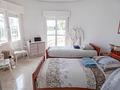 Attraktive freistehende Villa mit Sommerhaus