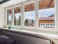 Tegernsee-Flair mit Wallbergblick: Sanierte 3-Zimmer-Wohnung mit großem Sonnenbalkon - Blick aus dem Wohnbereich