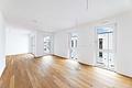 HEGERICH: Wohnen im Grünen – moderne 4-Zimmer-Wohnung mit Loggia in Boxdorf - Großzügiger Wohn- und Essbereich 