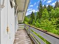 Wo Schliersee noch Rückzugsort sein darf – großzügiges Familiendomizil in einzigartiger Naturlage - Balkon zum Landschaftsschutzgebiet