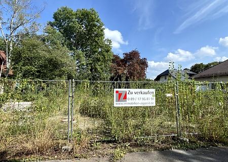 Ruhig gelegenes Baugrundstück in Eichenau - Grundstück von Außen