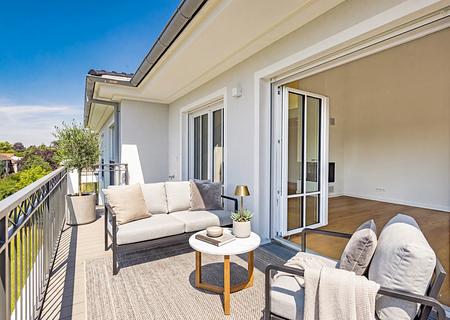 Villen-Architektur trifft Design-Ästhetik: Wohnung mit Dachterrasse zum Erstbezug - Dachterrasse (visualisiert)
