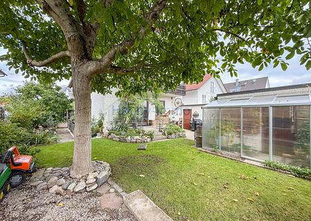 2 von 4 Wohnungen werden frei - 4 Famhaus in Trudering / große Garage - Garten