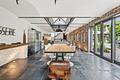 Exklusives Landhaus mit Loft-Charme in Pulheim - Essbereich mit Blick in den Innenhof
