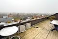 Dachgeschosswohnung mit Weitblick in Schömberg: 2 Zimmer, Garage, Aufzug, sichere Vermietung - Terrasse 