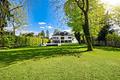 Moderne Architektenvilla mit exklusivem Interior-Konzept, Lift, Spa-Lounge, Home-Gym und Outdoorpool - Moderne Villa auf traumhaftem Parkgrundstück