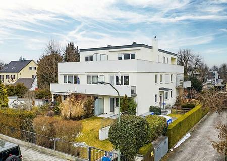 Gemütliche 2-Zi.-Whg. mit praktischem Schnitt in Obermenzing - Außenansicht