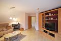 Tolle 4-Zimmer-Dachgeschoss-Wohnung mit Balkon und PKW-Plätzen - Wohnzimmer