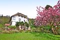 Mehrgenerationenhaus mit Denkmalschutz und großem Garten in Bad Herrenalb – Sanierungsobjekt - Titelbild