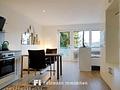 Chic möbliertes Single-Apartment mit Balkon, in Neuried bei München. - Wohnküche
