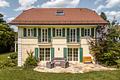 Elegante Villa im Landhausstil mit separatem Einlieger- oder Bürobereich - Traumhaftes Landhaus