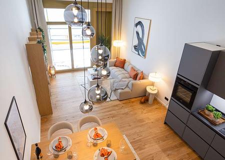 Investieren statt warten: Neubau fast fertig & 5 % AfA nutzen! - beachtliche Raumhöhe