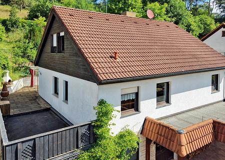 Schönes Familienhaus in ruhiger Lage! - Drohne 