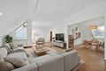 Moderne und lichtdurchflutete Dachgeschosswohnung  und großen Terrassen in Untergiesing - Visualisierung Wohnzimmer