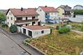 Sanierungsbedürftiges Zweifamilienhaus mit 174 qm Wohnfläche auf 649 qm großem Grundstück in ruhiger Wohnlage - Rückansicht
