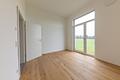 ✔ Erstbezug ✔ Freundliche Terrassenwohnung in Vilshofen an der Donau - Schlafzimmer 1 mit Blick nach draußen