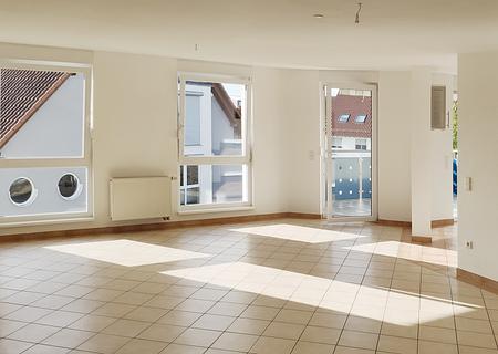 Herrlich große und helle Maisonette-Wohnung mit Balkon, Carport und Garage - Wohn- und Essbereich 2. OG