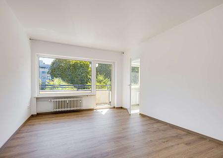 Phantastisches Apartment im begehrten Sendling - sofort bezieh- oder vermietbar! - Wohnzimmer