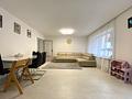 Germering: Attraktives Reihenmittelhaus in sehr ruhiger Lage - Wohnzimmer